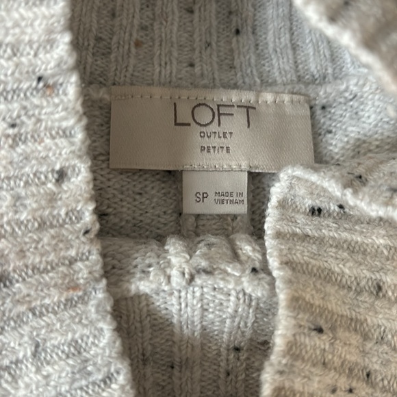 Women’s petite Loft sweater - Picture 4 of 6